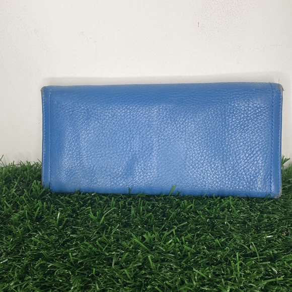 Authentic 🌺🌺🌺Prada wallet - Picture 2 of 12